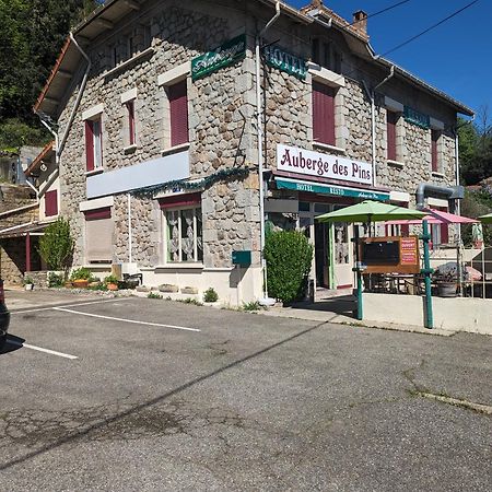 Auberge Des Pins Aubenas Exterior foto